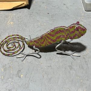 Wire and glass Beaded chameleon lizard